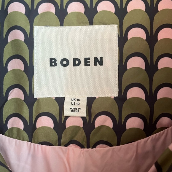 Like New Boden Fife Quilted Vest Pink and Green Geometric Vest Size 10 - Picture 6 of 12